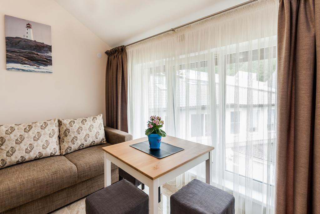 Apartamento Prie Azuolo Juodkrantė Exterior foto